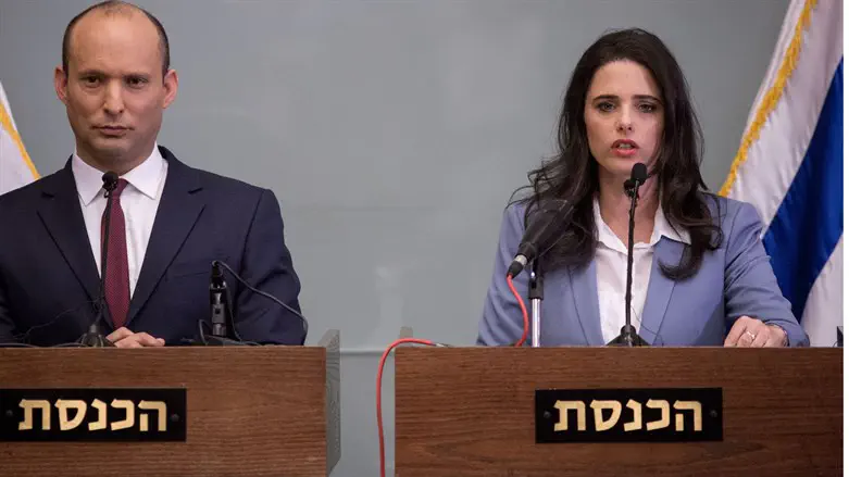 Shaked (R) and Bennett in press conference
