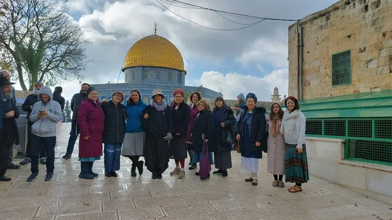 צופיה ויתר הנשים שעלו להר הבית