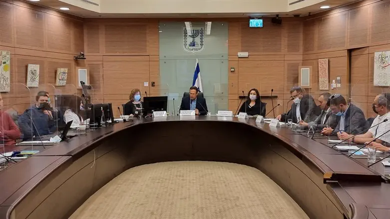 הדיון בועדת המשנה לחמ"ד