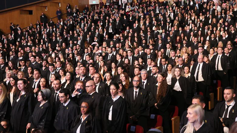 עוד עורכי דין בדרך