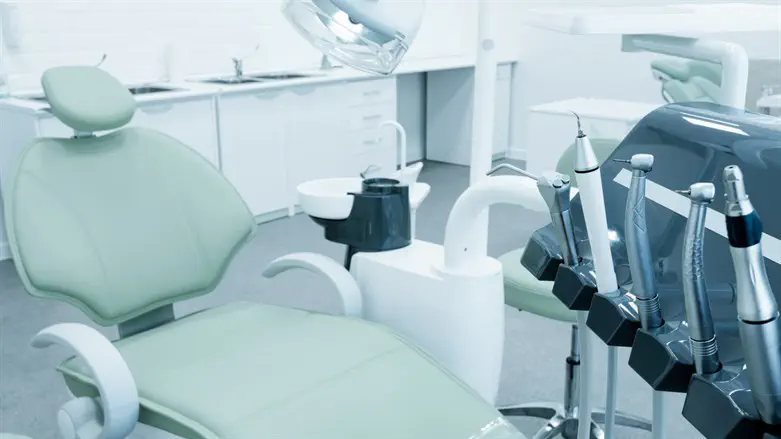 Dentist office (archive)