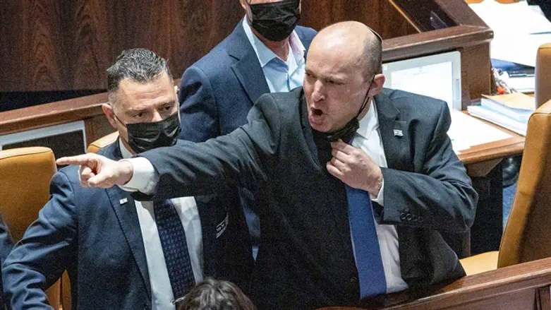 Нафтали Беннет на пленарном заседании Кнессета