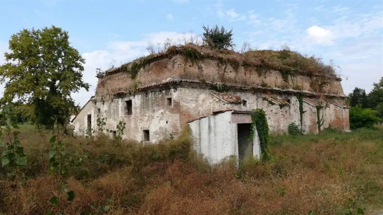 A neglected armory in Mantua, Italy, will become a "House of Remembrance