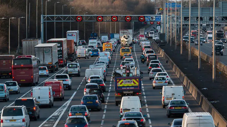 נתקעים בדרך לעבודה