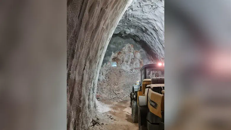 Digging the tunnel