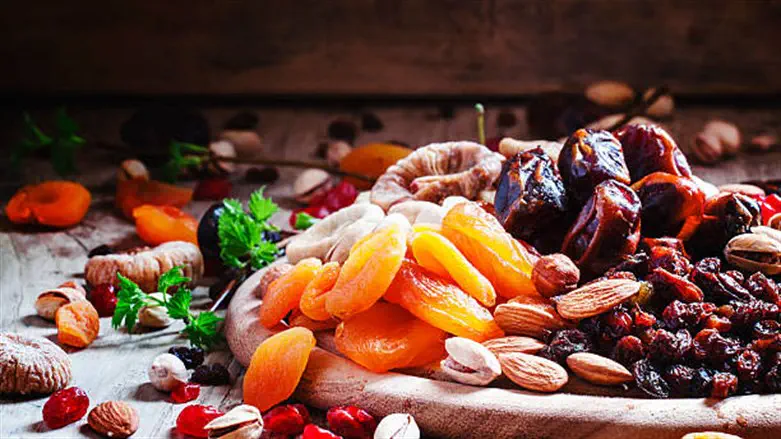 פירות יבשים