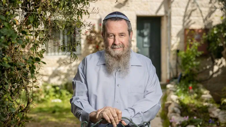 אבי מעוז