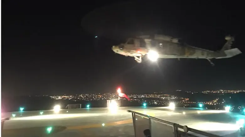 Посадка вертолета на крышу больницы "Хадасса Эйн-Керем"