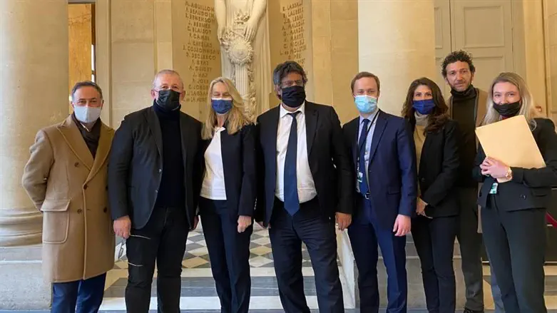 מסיבת העיתונאים, השבוע