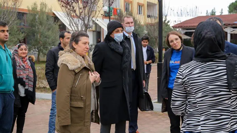 Афганские беженцы на встрече с IsraAID