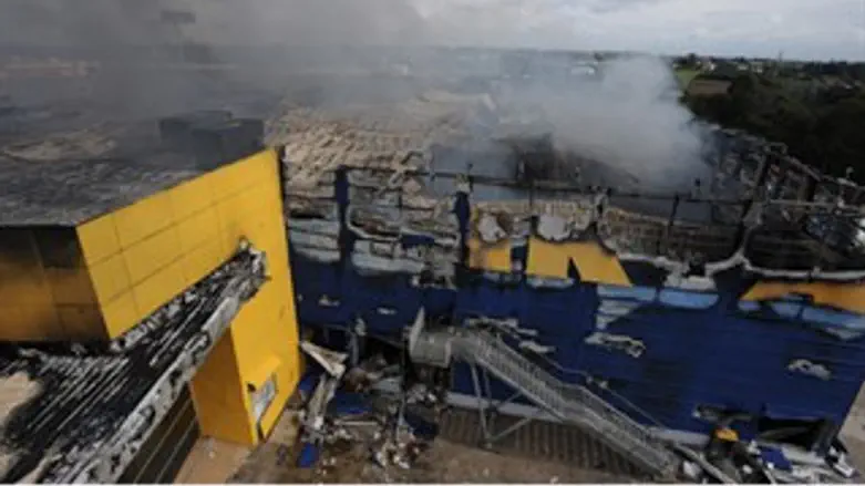 איקאה לאחר השריפה