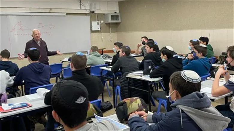 אלי קופר ותלמידים