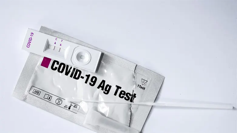 בדיקת קורונה חיובית