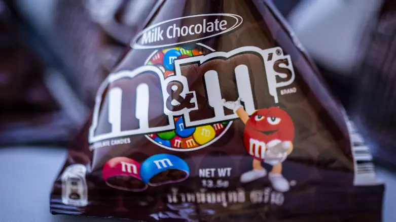 M&M