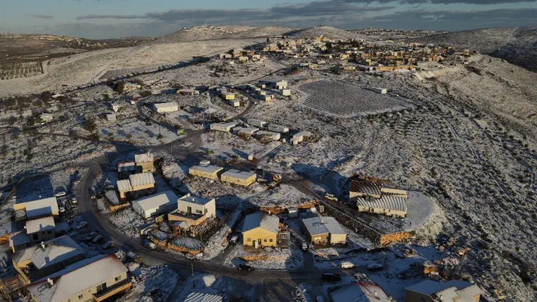 גוש שילה בשלג