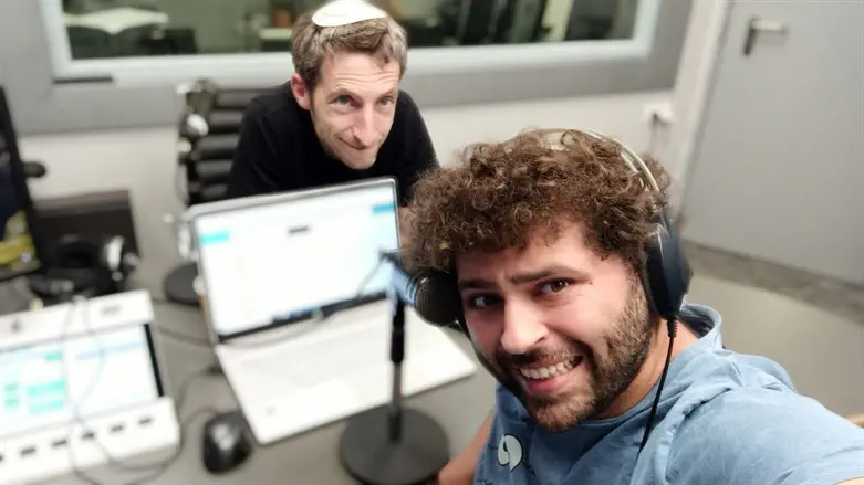 יתארחו בקייטנה. יאיר יעקבי ומתן צור