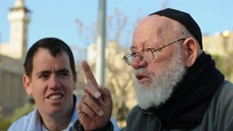 הרב לוינגר ובנו מלאכי