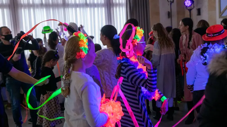 At the bat mitzvah event