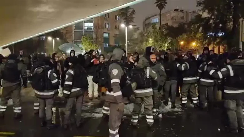 התפרעויות במחאת סנדק בירושלים