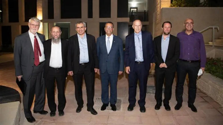 ראשי המרכז האקדמי לב עם השר אלקין וראש העיר ליאון