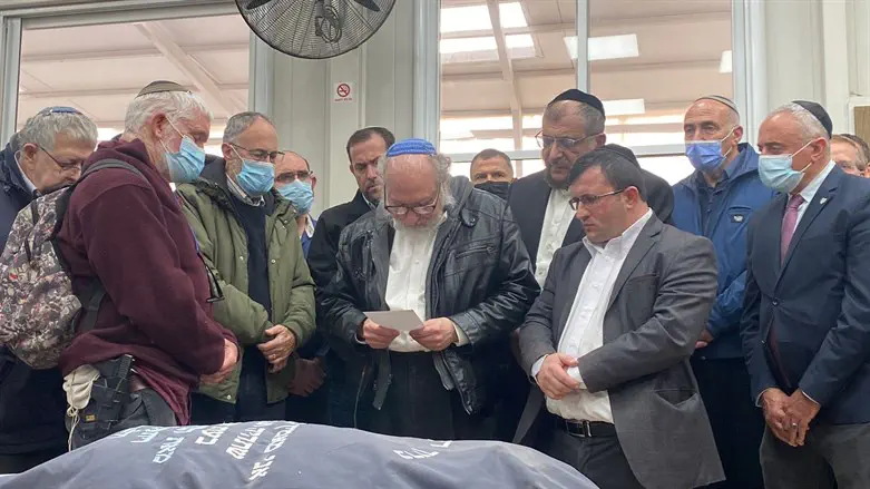 יהונתן פולארד בהלווית אסתר רעייתו