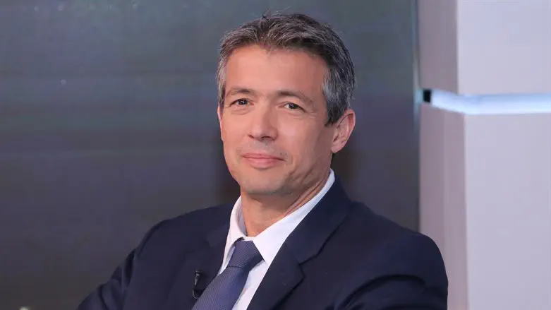 שר התקשורת יועז הנדל