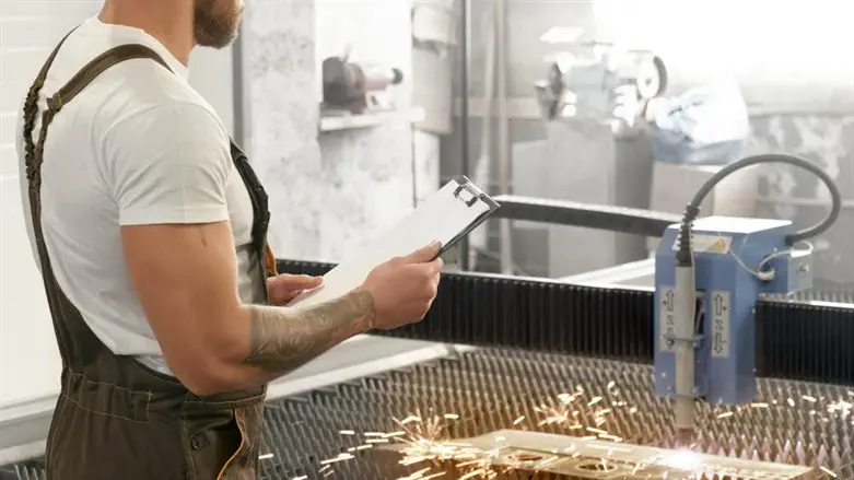 חיתוך בלייזר