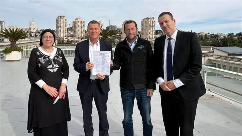 חברי הכנסת וראש מועצת שומרון