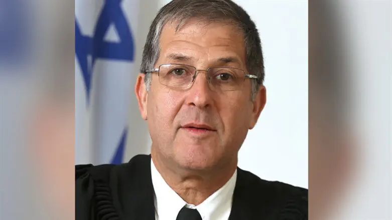 השופט רון שפירא