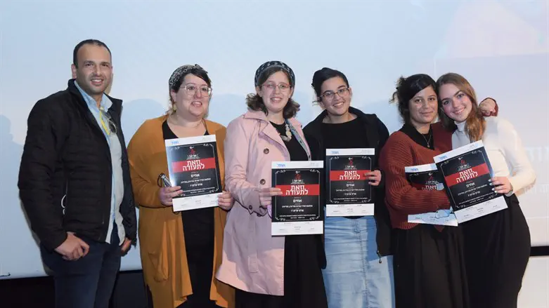 זוכות פרס ערוץ 7