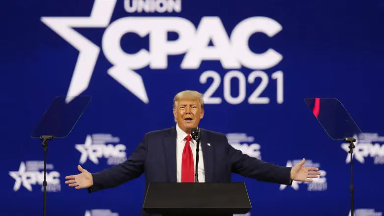 דונלד טראמפ ב-CPAC בשנה שעברה