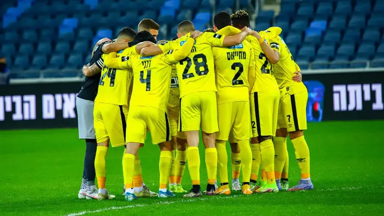 שחקני בית"ר באצטדיון טדי הריק הערב