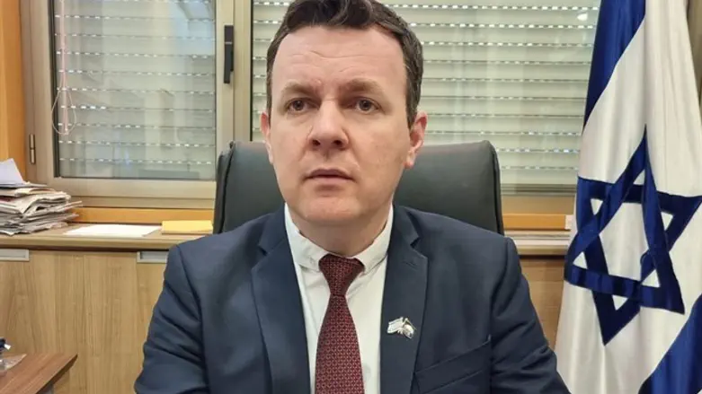 Евгений Сова