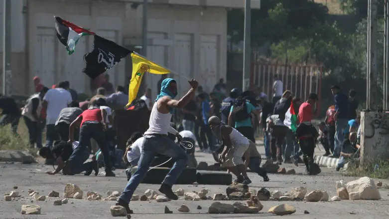 Arab rioters (illustrative)