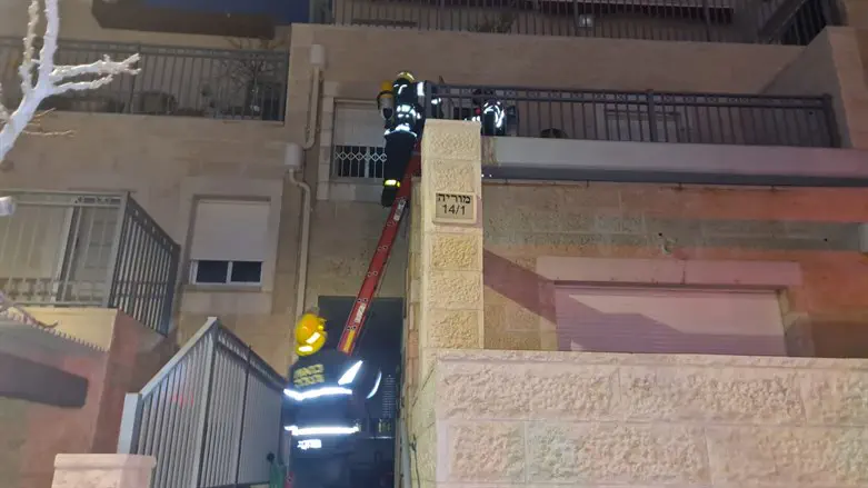 הדירה עלה באש