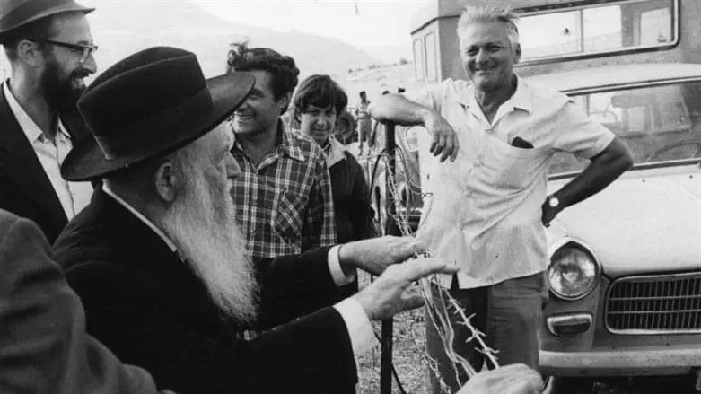הרב צבי יהודה באלון מורה