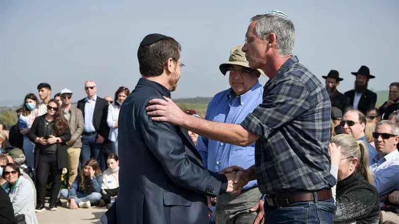 President Herzog (left) at memorial ceremony