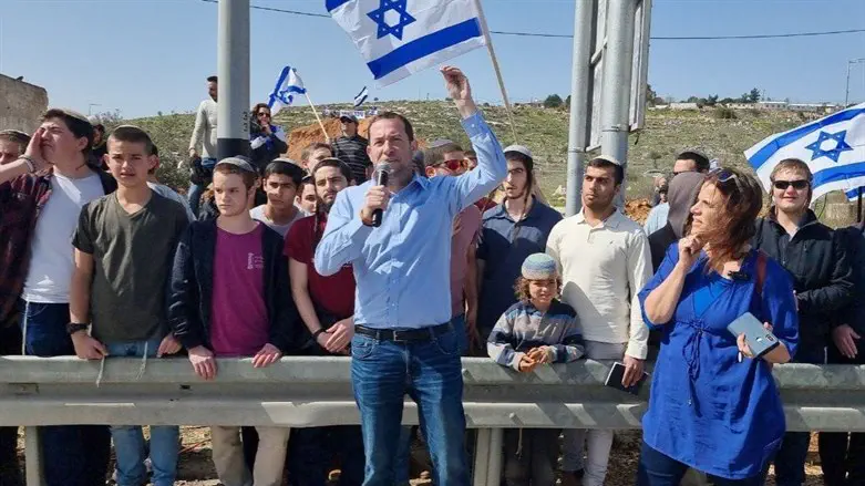 יוסי דגן