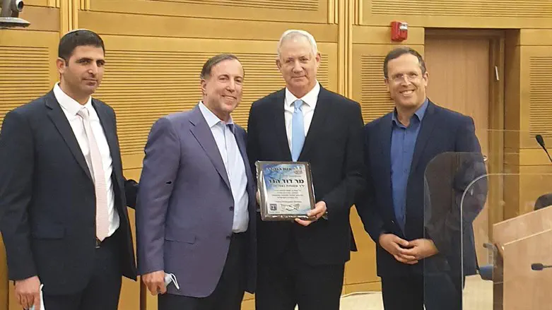 משה טור פז, בני גנץ, דוד הגר ושלמה קרעי