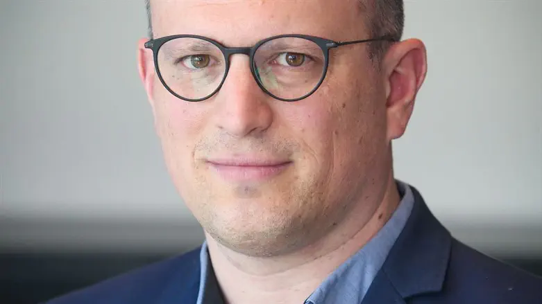 עמר לחמנוביץ