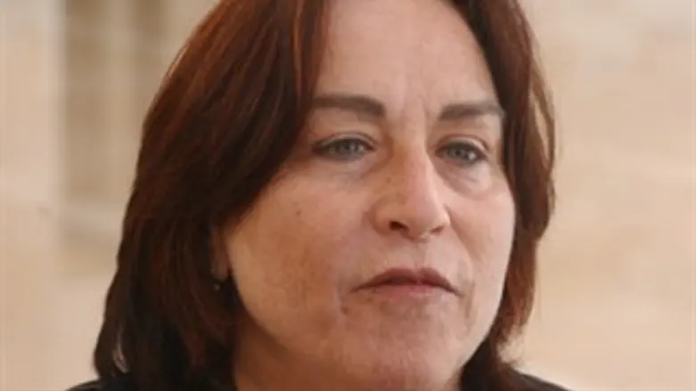 עו"ד לאה צמל