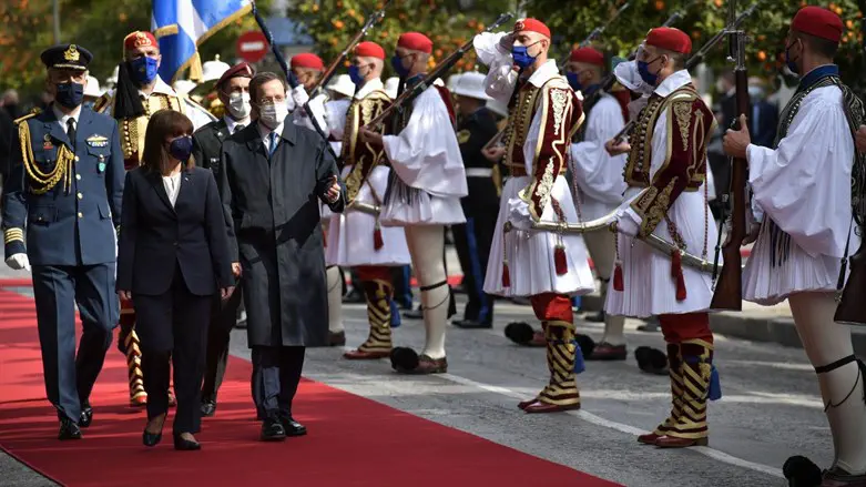 Isaac Herzog visits Greece