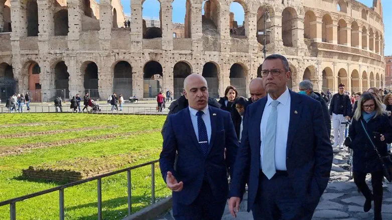 ליאון ואידר