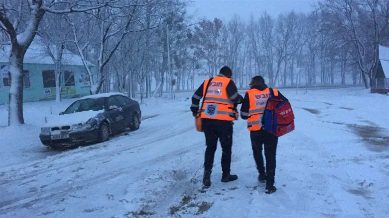 United Hatzalah members providing assistance in Ukraine prior to the invasion