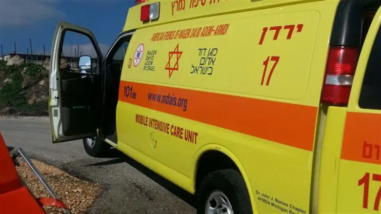 אמבולנס מד"א טיפול נמרץ