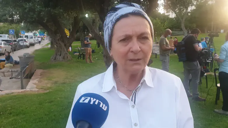 דניאלה וייס