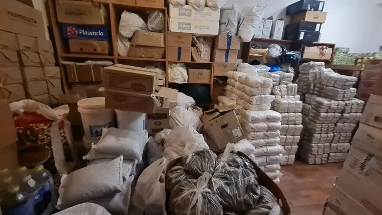 מאגרי המזון בבית חב"ד