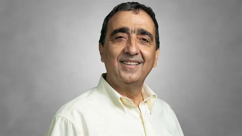 פרופ' דן בוכניק