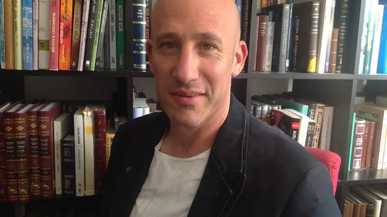 רונן יעקובסון, פסיכולוג מומחה קליני וחינוכי ויועץ תעסוקתי