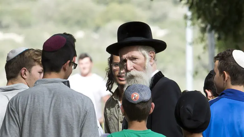 הפך את הנשירה של בני הנוער ללבלוב. הרב דוד גרוסמן